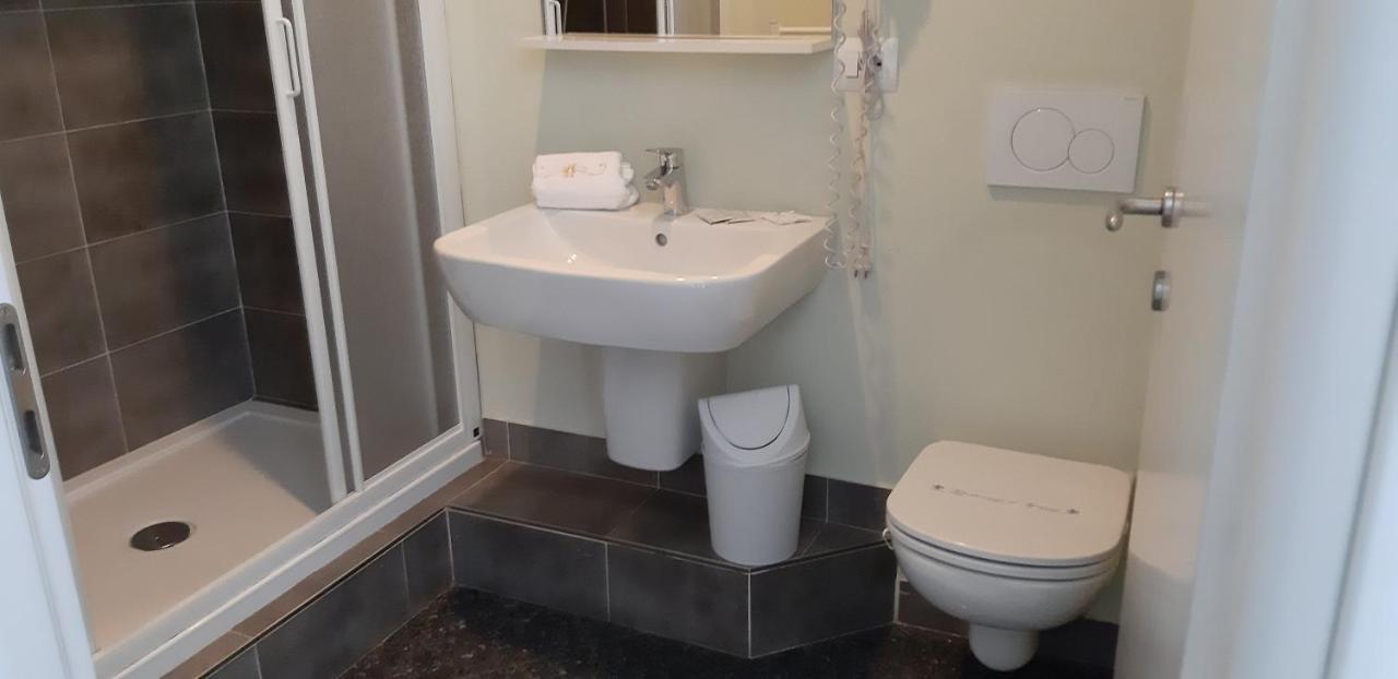Manzoni Residence Комо Екстер'єр фото